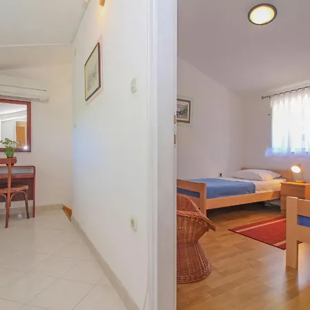 Felix In Sveta Marina - Haus Fuer 6-7 Personen בית נופש