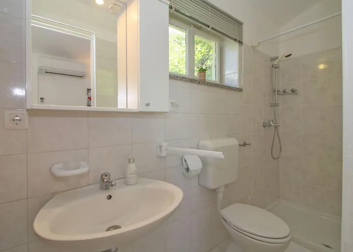 Feriehus Felix In Sveta Marina - Haus Fuer 6-7 Personen Labin (Istria)